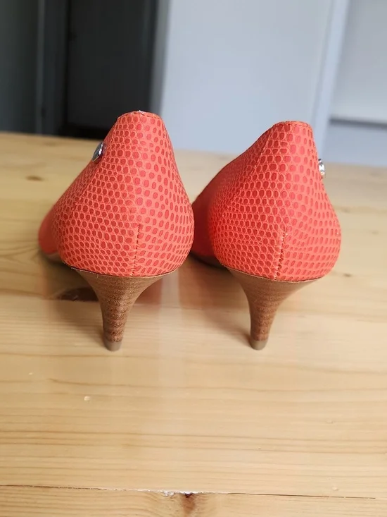 Calvin Klein Nicki Orange Kitten Heels 7 - Picture 4 of 16